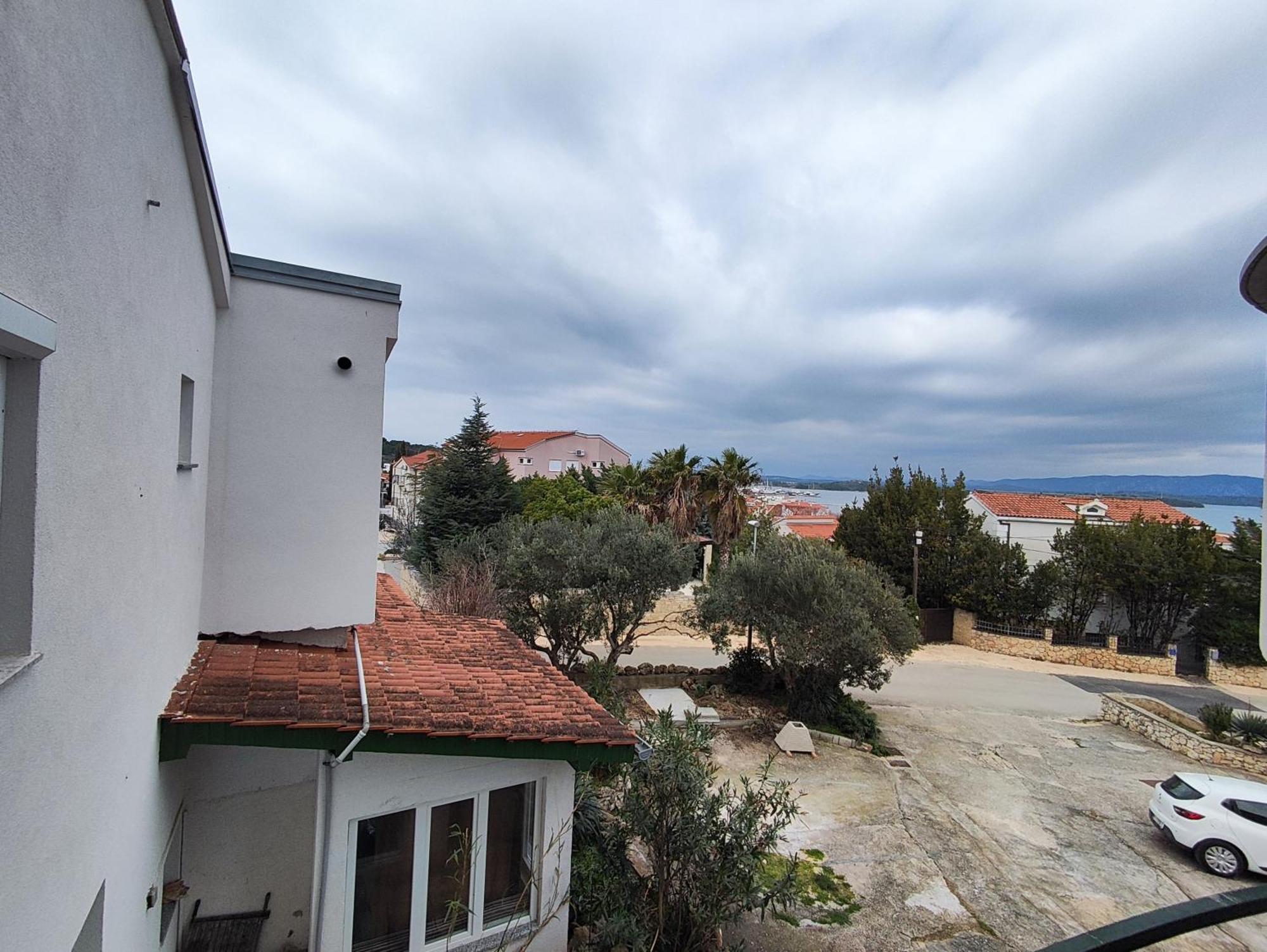 Apartmani Ivandic Murter Rom bilde
